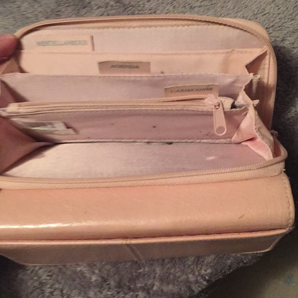 Pink wallet - Picture 4 of 4